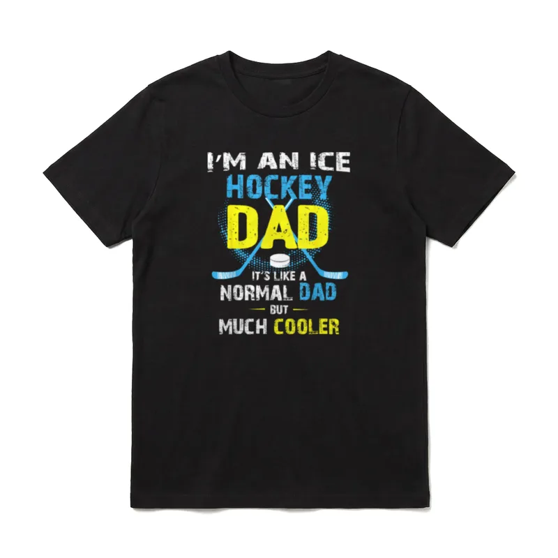 Eishockey Papa Ice Hockey T-Shirt – Ice Hockey Dad Shirt mit Schlägern und Puck – Klassisches T-Shirt in Schwarz