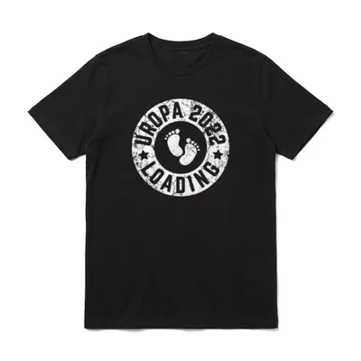 Uropa 2022 Loading Werdender T-Shirt – Stempel mit „Uropa 2022 Loading“ und zwei Babyfüßen – Klassisches T-Shirt in Schwarz