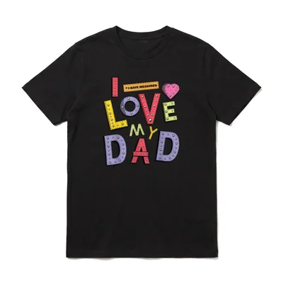 Valentinstag Geschenke T-Shirt – Bunte Buchstaben I Love My Dad mit Messlatte und Herz – Klassisches T-Shirt in Schwarz