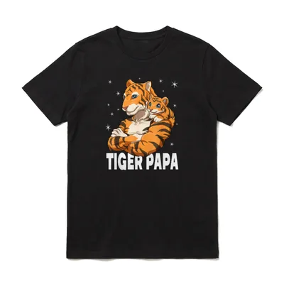 Tiger Papa Tiger Vater T-Shirt – Tiger hält Tigerbaby, Sterne, Schriftzug TIGER PAPA – Klassisches T-Shirt in Schwarz