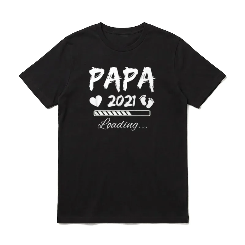 Papa 2021 Loading Werdender T-Shirt – Klassisches T-Shirt in Schwarz