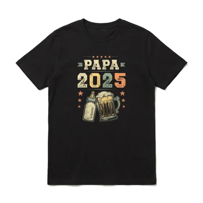 Papa 2025 Frischgebackener Vater T-Shirt – PAPA 2025 Text mit Babyflasche und Bierkrug – Klassisches T-Shirt in Schwarz