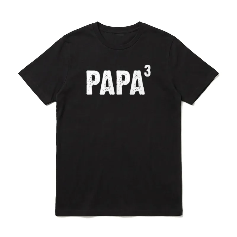 Papa hoch drei Ankündigung T-Shirt – Klassisches T-Shirt in Schwarz