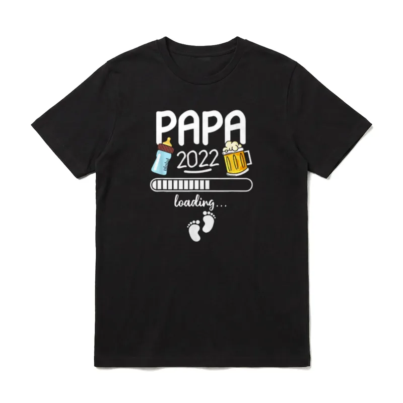 Papa 2022 Loading Werdender T-Shirt – Klassisches T-Shirt in Schwarz