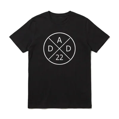 Dad 22 werdender Vater T-Shirt – Klassisches T-Shirt in Schwarz