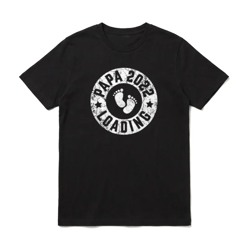 Papa 2022 Loading Werdender T-Shirt – Klassisches T-Shirt in Schwarz