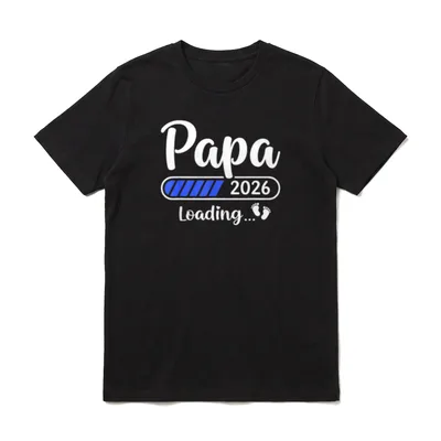 Papa 2026 Loading T-Shirt – Klassisches T-Shirt in Schwarz