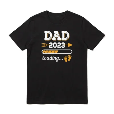 Dad 2023 Loading Father T-Shirt – Klassisches T-Shirt in Schwarz