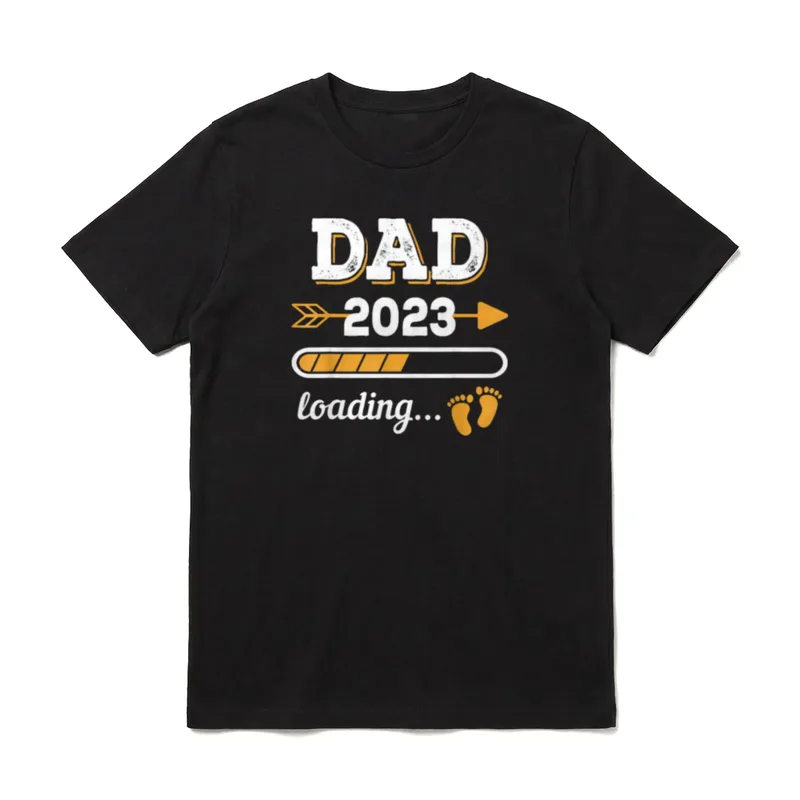 Dad 2023 Loading Father T-Shirt – Klassisches T-Shirt in Schwarz