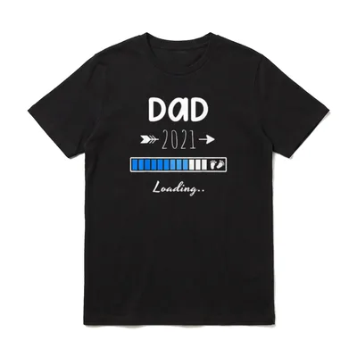 Dad Papa 2021 Loading T-Shirt – Klassisches T-Shirt in Schwarz